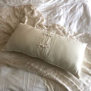 Cream elongated rectangular pillow & sham